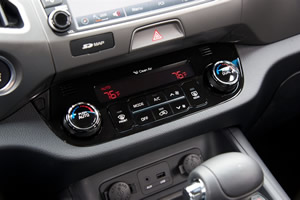 Dual-zone, automatic temperature control